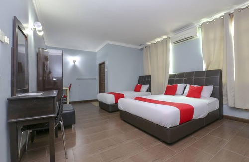 Kampung Padang Luas Hotel | OYO 90145 D'sofwa Inn
