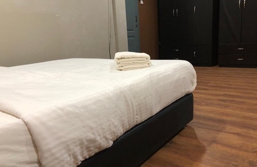 Lutong Hotel | OYO 90342 Sena Home Homestay