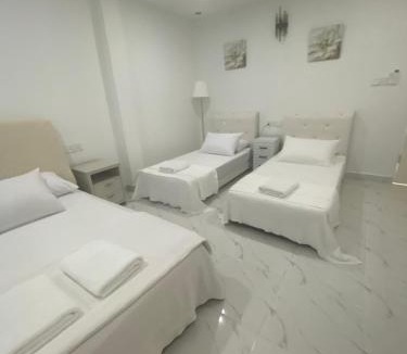 Paka Hotel | Paka Tamim Seaview Homestay