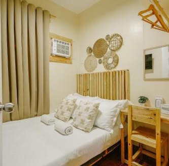 Jaro House | Pallet Homes - Petalsville