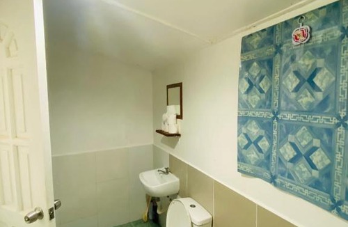 Basdiot Hostel | Palm Hostel