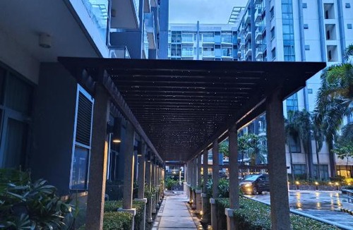 Pasay Apartment | Palmtree Two Villas Across Terminal 3 or Manila Airport