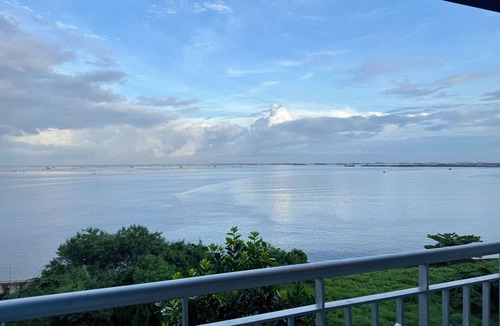 Tambo Condo | Panoramic Seaview near Airport Facing the Bay 6G