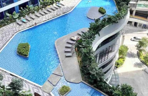Salcedo Village Condo | Panoramic View w/Balcony Near Airport & Sky Way - 4