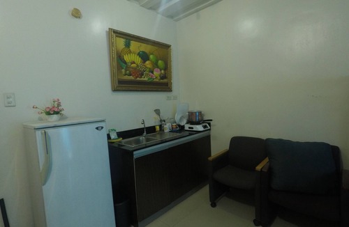 Moonwalk Apartment | Parañaque Airport Hometel