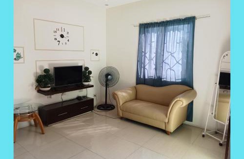 Muntinlupa House | Paras Transient House