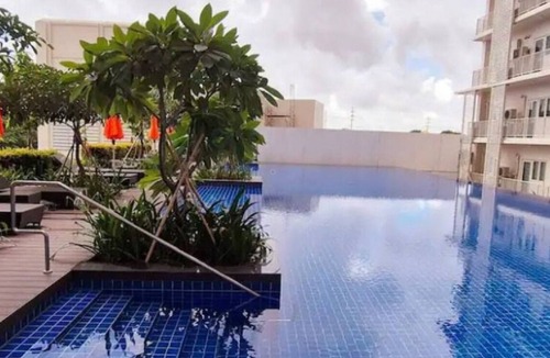 Bonifacio Global City Condo | Park Mckinley West - Cosy Condo