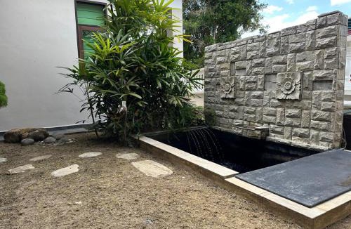 Batu Pahat House | Peace resorts-where Love and Joy meet in Batu Pahat Perdana