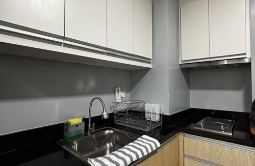 Iloilo Apartment | Peaceful & Modern Stay | One Madison Tower