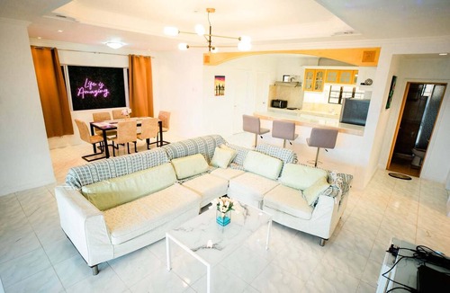 Downtown Tacloban Hotel | Penthouse 6500 Hotel