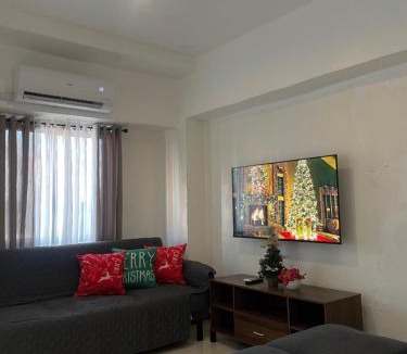 Mactan Export Processing Zone Apartment | Penthouse Suite near Mactan Airport by A&C