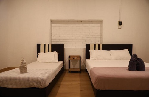 Kampung Penarik Hotel | Penyu Bari