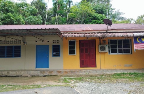Karangan House | Perfect 3-bedroom house with AC in charming Kulim