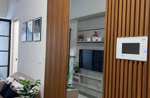 Katuparan Condo | ☆Perfect Getaway☆ Modern 2BR unit BGC Uptown Parksuites tower 2