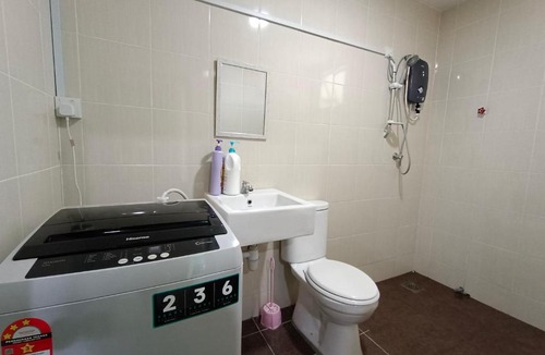 Medini Apartment | Permas@7 min to Mid Valley@3BR, 9PAX@TV@Console game@ Budget