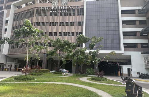 Pasay Apartment | Pet Friendly Staycation at The Radiance Manila Bay