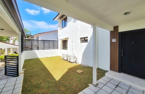 Morong House | 125 m² House ∙ 3 bedrooms ∙ 12 guests