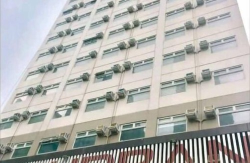 Barangka Ilaya Apartment | 38 Budget Cozy Place 100MBPS UNLI Wi-Fi & Netflix