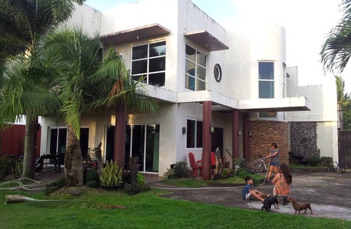 Luzon Resort | Private room ∙ 3 guests