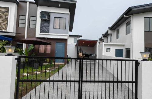 Calaca Apartment | Phirst Batulao Staycation