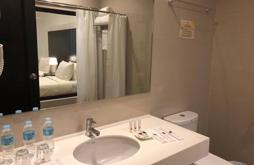 Ormoc Hotel | Piña Suites