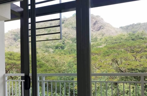 Nasugbu Apartment | Pico de Loro Cove at Hamilo Coast, 1BR condo for 6guests (7 with child 0-1y/o)