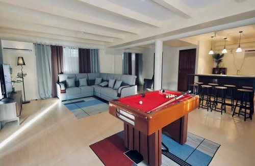 Tagaytay Cabin | Placid 3-bedroom Wood Cabin