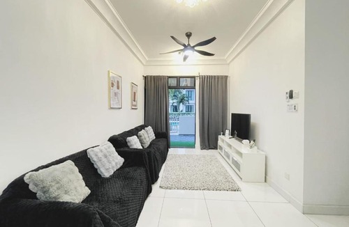 Taman Bukit Mewah Apartment | PLATINO SERVICE APARTMENT, 2BR Family Suite, Next to Paradigm mall JB with Big Patio & Pool Access,