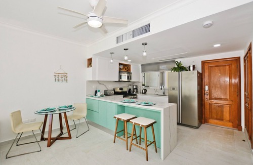 El Cortecito Condo | Playa Turquesa - B-302 -Premier Beachfront Ocean View 400mbps Wifi &Free Netflix
