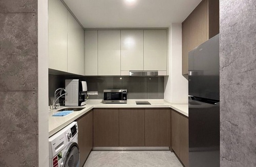 Imbi Apartment | Plush 2BR @ Agile Bukit Bintang | Wi-Fi + Netflix