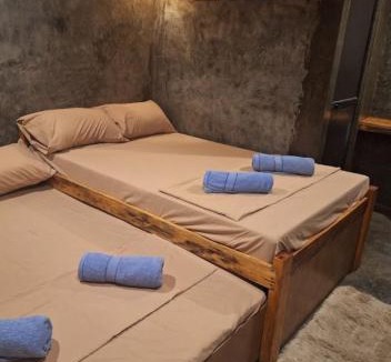 Catangnan House | Pointbreak Homestay