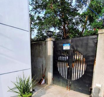 Malabanias Villa | Pool and Karaoke Private Villa near Clark Airport