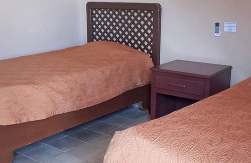 Playa Chiquita Hotel | Pool/billiard/cable TV/WiFi/free shuttle to beach/free breakfast…