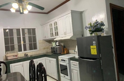 Dipolog House | Powers Holiday vacations/BONGALOW