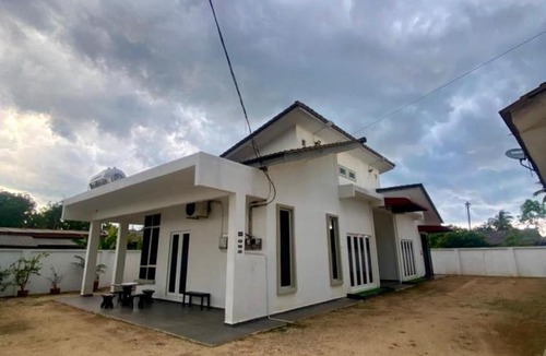 Paka House | Premier Roomstay Gemia