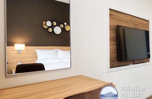 Perak Apartment | Premium Holiday Suite beside Lost World Tambun at Sunway Onsen