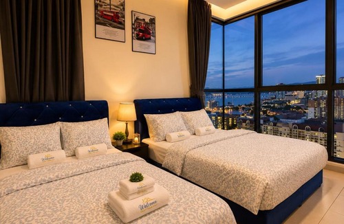 George Town Apartment | Premium Luxury Seaview Retreat 14 Pax Infinity Pool 2cp