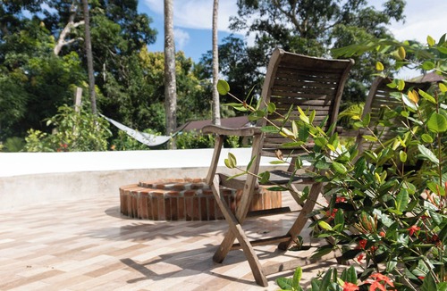 Sanchez Apartment | Premium Room in Villa with Garden and Pool