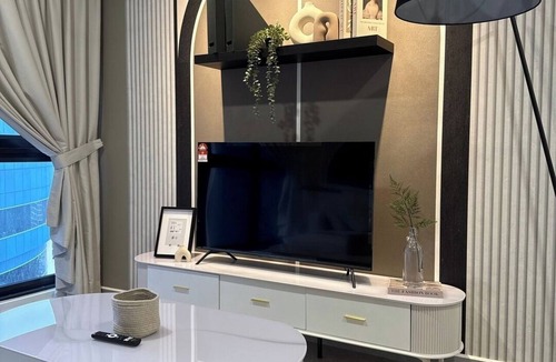 Imbi Apartment | Prestige 2BR @ Agile BB | Wi-Fi + Netflix