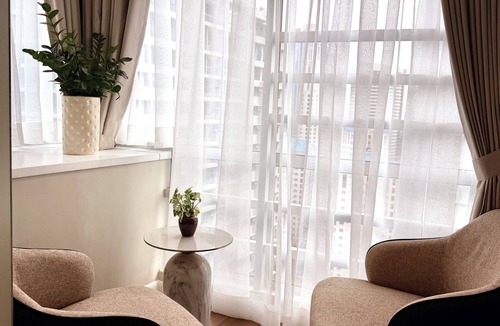 Bonifacio Global City Condo | Prime BGC 4BR, 153 sqm. in City Central Bgc walk to Burgos Circle & High Street