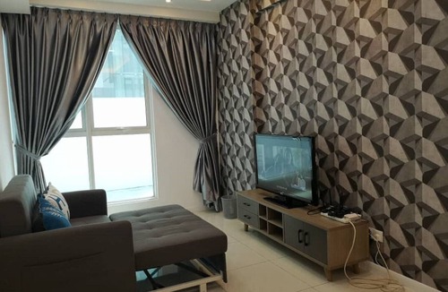 Downtown Kota Kinabalu Condo | Private accommodation with beautiful and comfortable surroundings