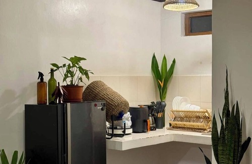 Catangnan Apartment | Private Boutique Studio in Central General Luna with Starlink WiFi