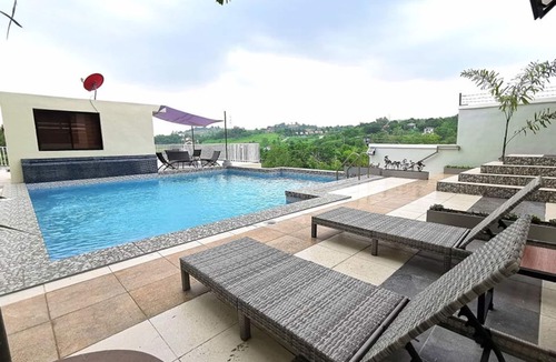 Antipolo Villa | Private Resthouse with Cozy Pool and Nice View