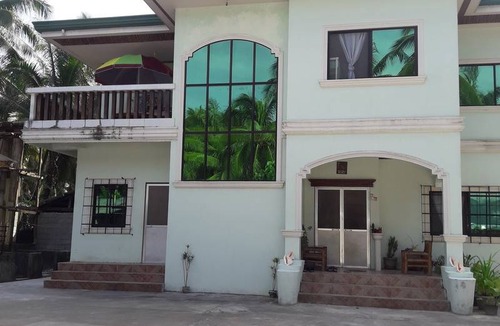 Catangnan Resort | Private room ∙ 6 guests