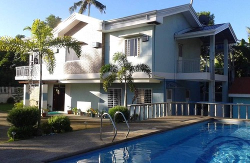 Panglao House | Private Villa w/pool,wifi,videoke & kitchen access