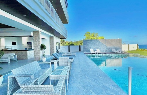 Lapu-Lapu House | Privé is a modern private 8-bedroom resthouse. A private sanctuary for everyone.