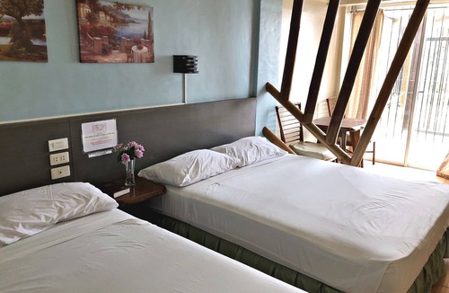 Tagaytay Hotel | Pura Vida Resort