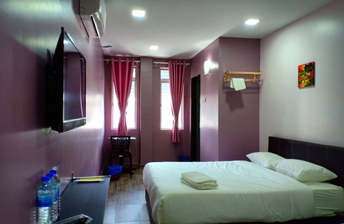 Teluk Panglima Garang House | Purple Dream Homestay