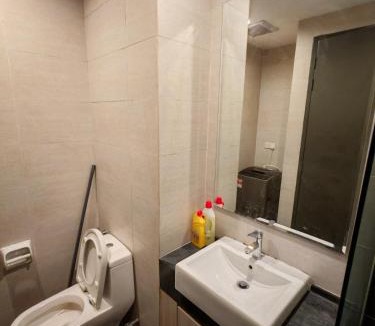 Bandar Sri Permaisuri Apartment | Q Suite at Cozy Queensville, Cheras Permaisuri at Kuala Lumpur Near Midvalley & MRT Salak Selatan