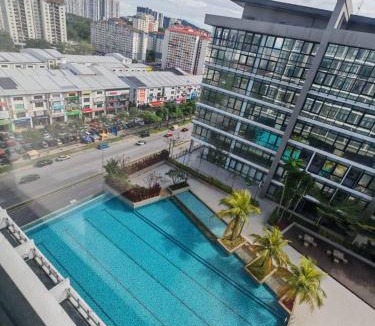 Bandar Sri Permaisuri Apartment | Q Suite at Cozy Queensville, Cheras Permaisuri at Kuala Lumpur Near Midvalley & MRT Salak Selatan